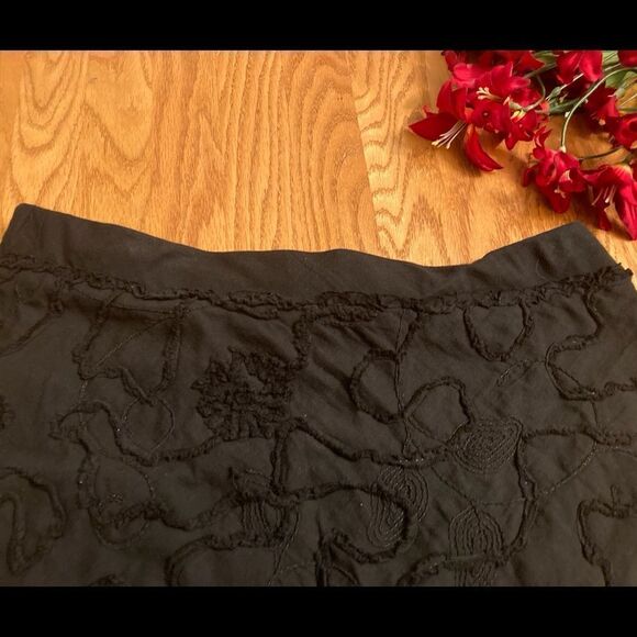 Max Studio Embroidered Black Skirt - Picture 3 of 8